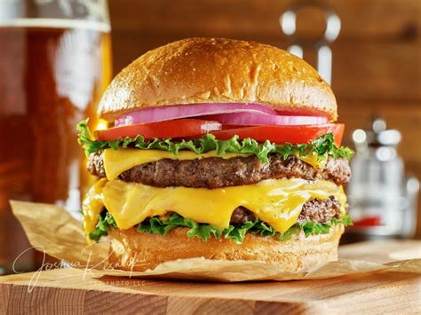 Double Cheese Burger With Beer Burger Homemade Burgers Food