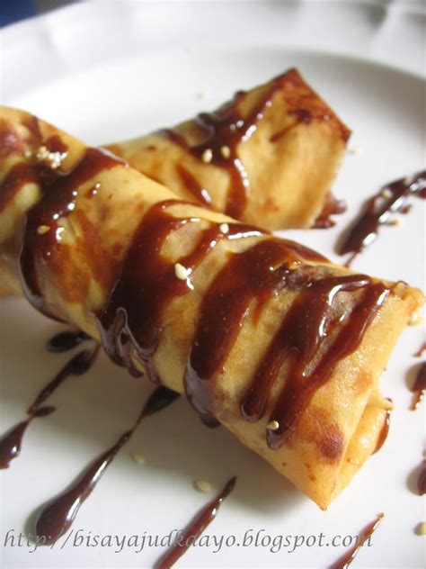It's like a spring roll, but sweet. Inato lang Filipino Cuisine and More: BANANA TURON