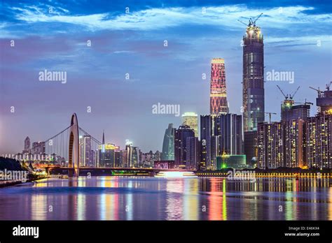 Guangzhou China Skyline On The Pearl River Stock Photo Alamy