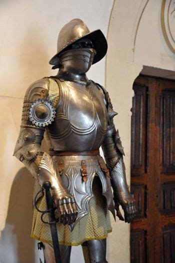 Armadura De Conquistador Española Siglo Xvi Knight Armor Ancient