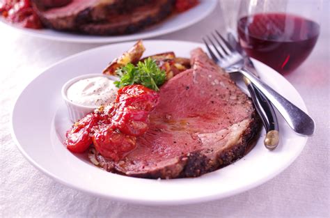 Since it's something that's made for celebratory occasions, it should be served with equally celebratory side dishes. Traditional Christmas Prime Rib Meal : 20 Best Prime Rib ...