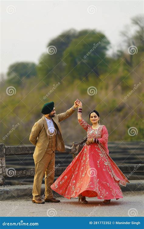 Indian Adult Sikh Punjabi Couple Photoshoot Stock Photo Image Of Santa Fund