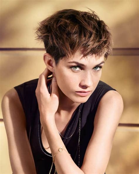 The Latest 30 Ravishing Short Hairstyles And Colors You