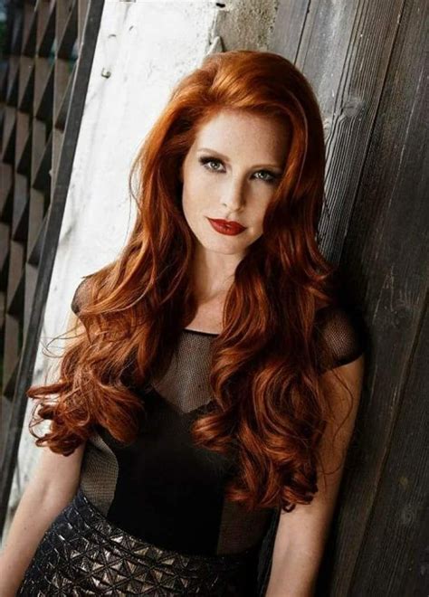 Pin By Pissed Penguin On 11 Readheads Beautiful Red Hair Long Red Hair Hair Styles