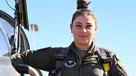 Lebanons First Female Fighter Pilot Graduates Times Aerospace