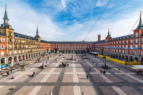 Our top picks lowest price first star rating and price top reviewed. Plaza Mayor Madrid - wat te doen op Plaza Mayor - OverMadrid
