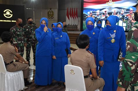Capaja Aal Terima Pembekalan Ibu Kehormatan Taruna Akademi Tni Dan Akademi Kepolisian