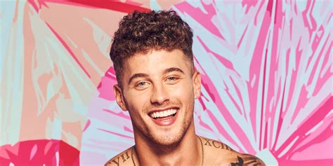 Love Island Josh Plays The Guitar And Sings In Tribute To Late Sister