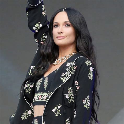 Investigating Kacey Musgraves Absence On Country Music Radio E Online