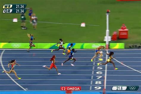 Elaine Thompson Wins Gold Medal In Womens 200m Gold Medal Medals Rio Olympics 2016