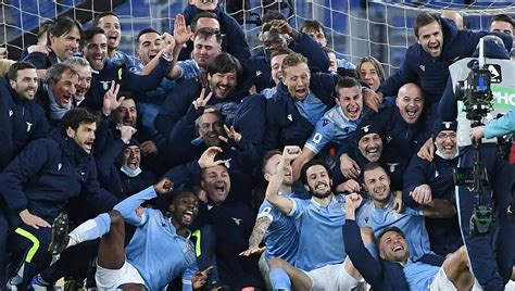 Rocambolesca vittoria della lazio che all'84' era sotto di un gol sul campo del torino. Lazio-Roma 3-0, Immobile e Luis Alberto travolgono i ...