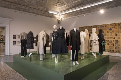 30 Anni Di Moda Italiana In Mostra A Milano Il Post