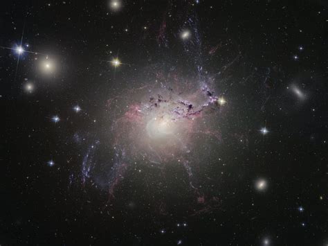 Ngc 1275 Meet The Perseus Clusters Giant Overbearing Res Flickr
