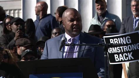 naacp rallies behind oakland police chief placed on administrative leave