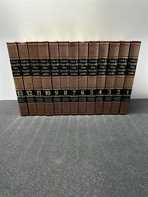 Vintage Funk And Wagnalls New Encyclopedia 1986 Complete Set A Z