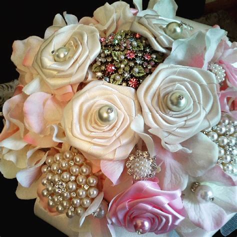 Broche Bouquets — Pretty Broche Bouquet For A Pretty Bride