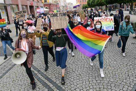 Poland’s Lgbtq Community Feels Fear And Anger After Election Pbs Newshour