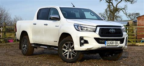 Toyota Hilux Invincible X Facelift Facts • Pro Pickup And 4x4