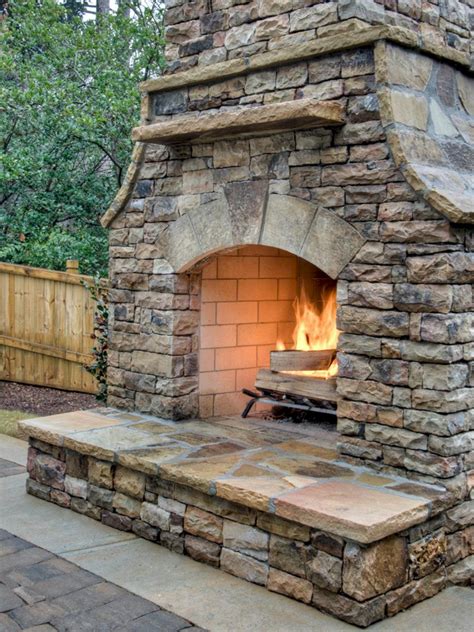 Some quality time with loved ones out in the garden is always fun, and a nice, warm fire pit is sure to make it even better. Stacked Stone Outdoor Fireplace (Stacked Stone Outdoor ...