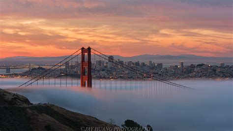 1024x768 Resolution Golden Gate Bridge Covered With Fog Hd Wallpaper
