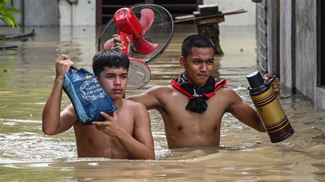 tufão castiga as filipinas com chuva extrema e vento destrutivo