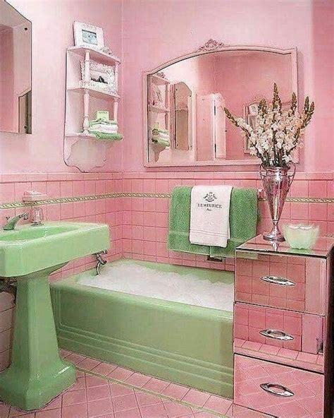 A vessel sink has a way of adding such an elevated air to even the most minimal bathroom. A wonderful example of 1950..& pretty for today..classic ...