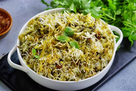 Haryali Veg Dum Biryani Vegetable Dum Biryani Hyderabadi Biryani Vismai Food