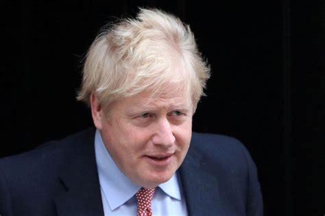Cnn's john berman pokes fun at british prime minister boris johnson after the world leader engaged in an epic struggle with an umbrella. Boris Johnson : son témoignage après avoir lutté pour sa ...