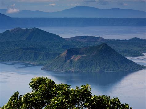 A Crater Lake In The Philippines With A Surprising History Condé Nast