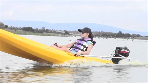 Power Kayak Motorizado Motorized Outboard Motor Kayak Youtube