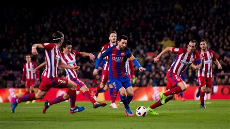 Lionel Messi Dribbling Style Explained What Makes The Argentine So