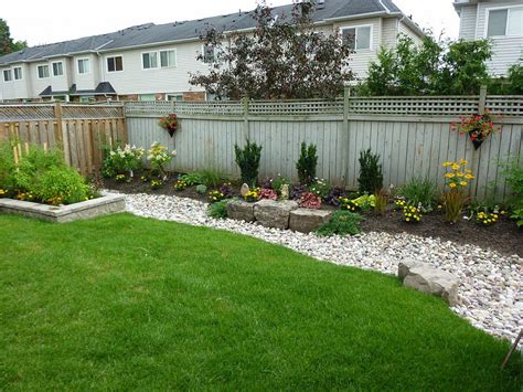Diy garden ideas are gaining more and more fame and interest in the modern yard and lawn decoration trend and maybe a healthy project and mind relaxation task in a time of leisure. Low Maintenance Gardens On A Budget | Garden Design Ideas