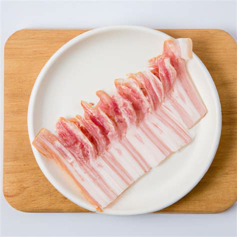Exploring The Facts To Determine If You Can Eat Bacon Raw And What Are