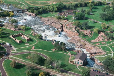 5 fun things to do in sioux falls for the adventure lovers