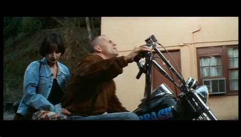 Bruce Willis As Butch Coolidge In Pulp Fiction Bruce Willis Image 15554507 Fanpop