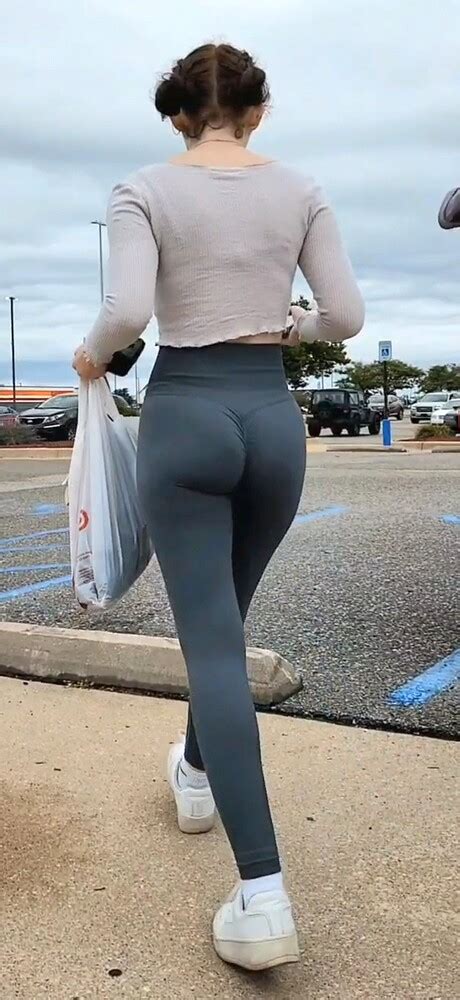 Teen In Tight Gray Legging Very Close Upshot 💣 Spandex Leggings