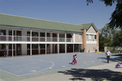 Colegio San Fernando Construcción Plural