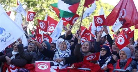 La Tunisie A Fêté Les 7 Ans De Sa Révolution Dans Un Contexte Tendu