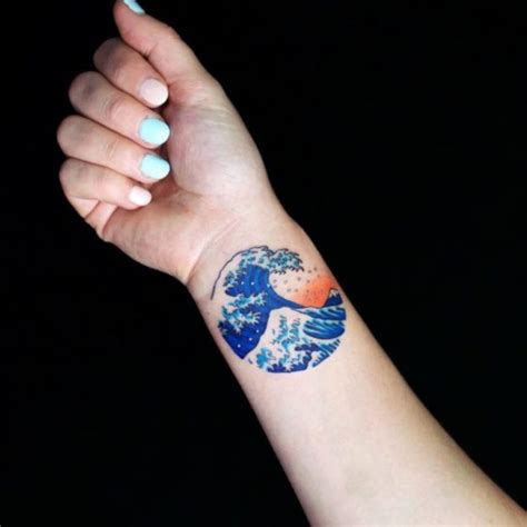 Lista 95 Foto Tatuajes De Olas De Mar Para Mujeres Lleno