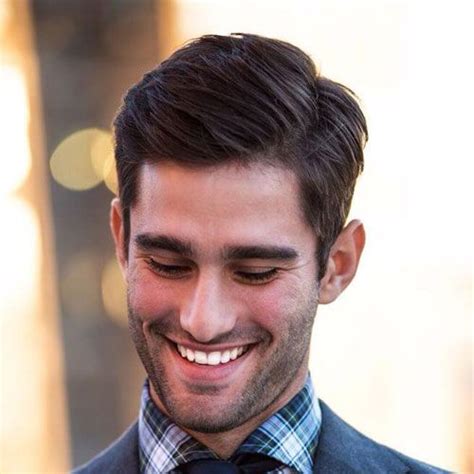 Men have their own reasons to let their hair grow long. 30 Best Professional Business Hairstyles For Men (2021 ...