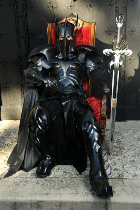 Geek Cosplay Insanely Cool Medieval Batman Armor — Geektyrant