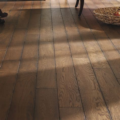 When you buy a montserrat oak 5/8 thick x 5 wide x varying length engineered hardwood flooring online from wayfair, we make it as easy as possible for you to find out when your product will be delivered. Easoon USA 5" Engineered White Oak Hardwood Flooring in ...