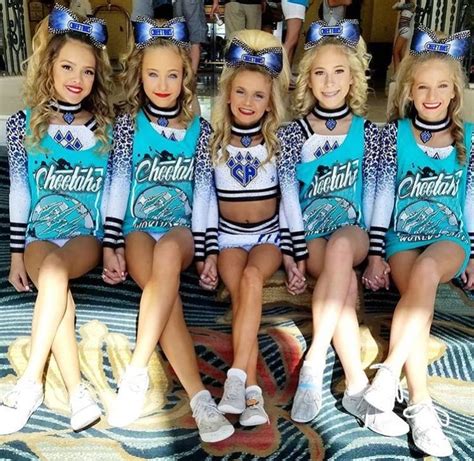 Pin By Melanie On Cheer Cheer Outfits Cheerleading Outfits Cute Cheerleaders