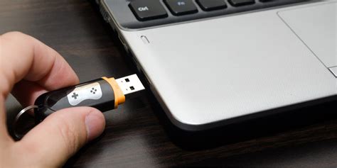 10 Practical Uses For A Usb Flash Drive You Didnt Know About