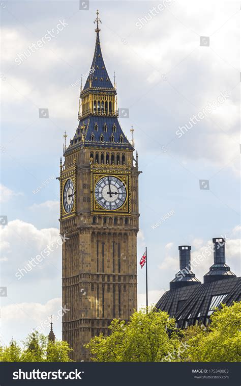 Clock Tower Big Ben Near House Stock Photo 175340003 Shutterstock