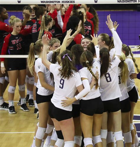 No 13 Washington Volleyball Team Making Its Case For High Seed In Ncaa Tournament The Seattle