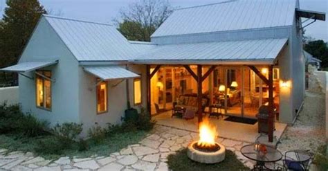 Small Cabin Wins The “best Retirement Home” Award Take A Peek Inside