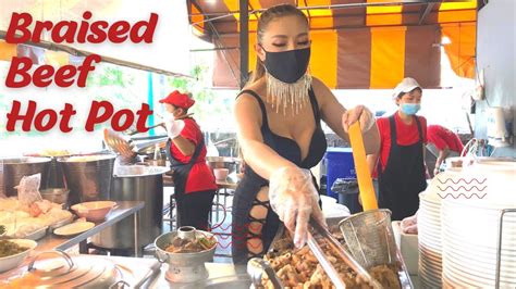 Braised Beef Noodles In Hot Pot By This Sexy Thai Girl Thai Street Food Youtube