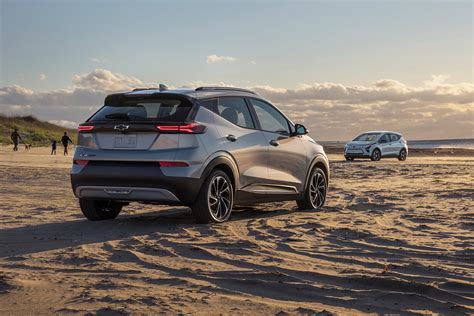 Hyundai says the ioniq 5 will have a number of autonomous driving features, including forward in any case, hyundai's new ioniq 5 is just one of even more ioniq models set for release, with the zachary visconti is a news writer covering tesla and other ev companies, as well as stories about. 2022 Chevrolet Bolt EV and all-new new Bolt EUV crossover ...