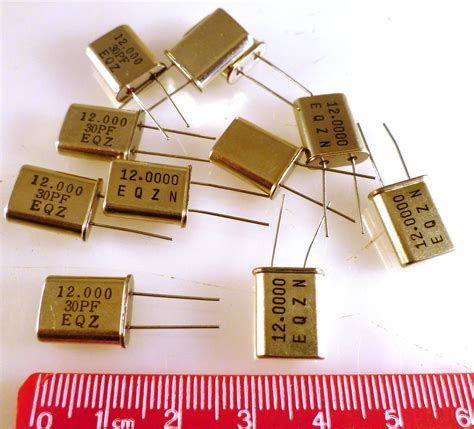 12 Mhz Crystal Oscillator Hc49u Package 10 Pieces Om1141a Rich